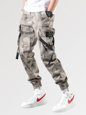 pantalones cargo con tirantes
