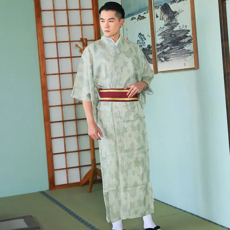 Kimono japonés para hombre en un elegante verde manzana