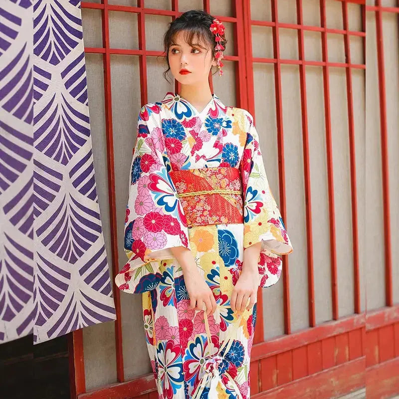 Kimono japonés para mujer Colorido y estampado con flores