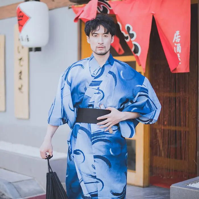 Kimono de hombre con estampado de caligrafía japonesa