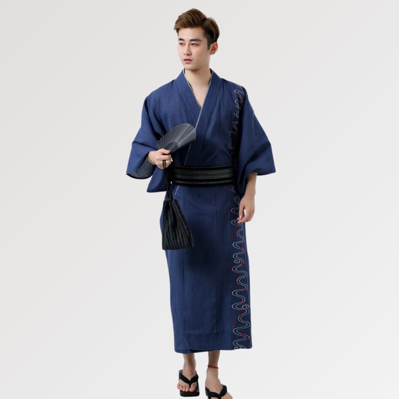 Yukata de hombre y su tejido de algodón con motivos bordados tradicionales