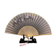 Abanico antiguo japonés sensu Toshi gris pastel con rosas delicadas en composición lateral Ropa Japonesa
