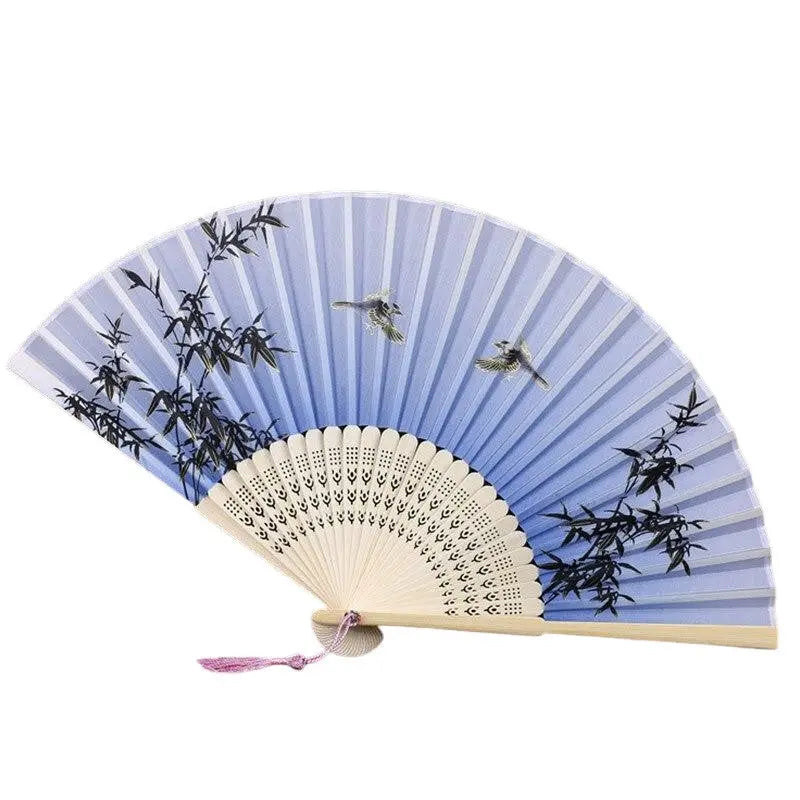 Abanico japonés sensu de papel Hurihara azul claro con bambúes negros y pájaros en vuelo Ropa Japonesa