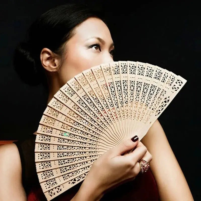 Abanico japonés sensu de bambú Chikuzai enteramente esculpido y calado Ropa Japonesa