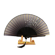 Abanico japonés sensu negro Sukuna con rama de ciruelo blanca en ramo Ropa Japonesa