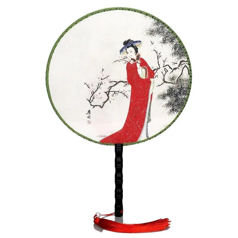 Abanico japonés uchiwa redondo Handa con una dama en kimono rojo contemplando un ciruelo Ropa Japonesa