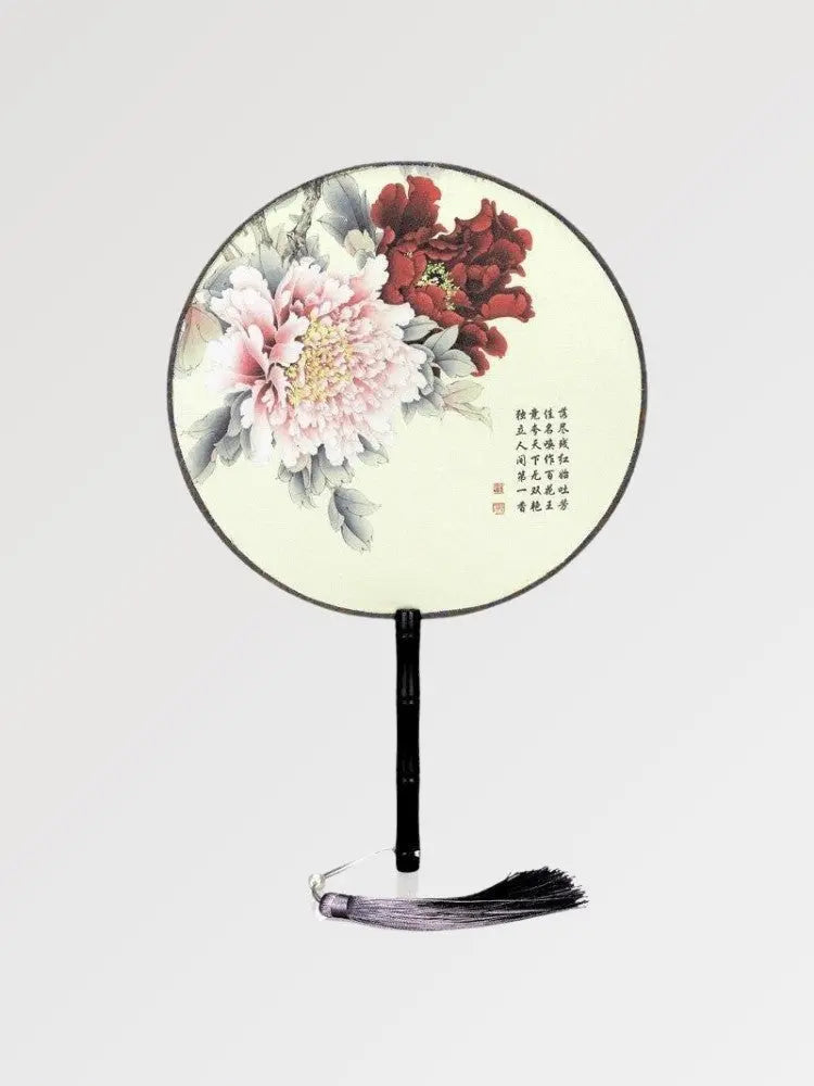 Abanico japonés uchiwa redondo Nisshin blanco con peonías rojas y rosas majestuosas Ropa Japonesa