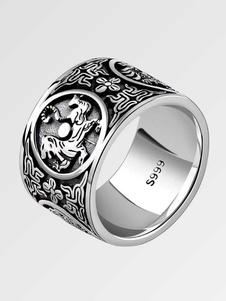 Anillo japonés del tigre Shinjuku con tigre blanco Byakko en medallón sobre plata 999 Ropa Japonesa