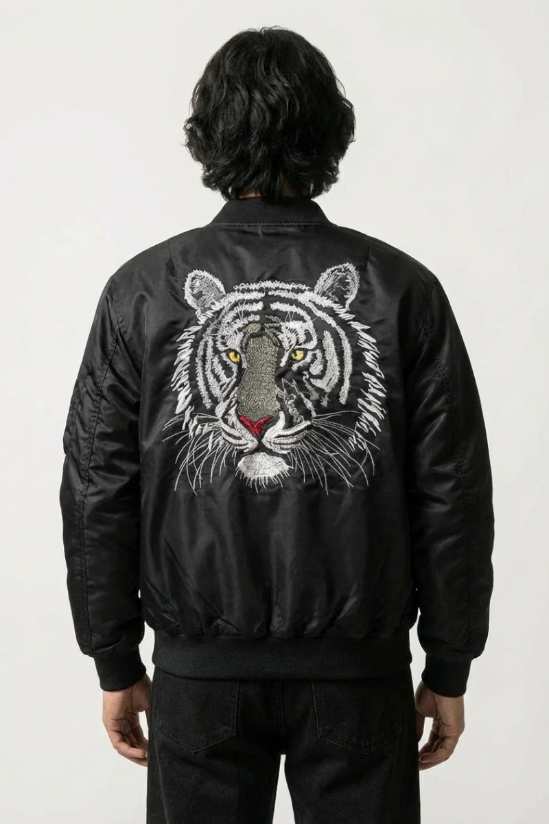 Cazadora bomber de aviador de piel Mythical Tiger vista trasera bordado poliéster cazadora souvenir sukajan streetwear japonés Ropa Japonesa