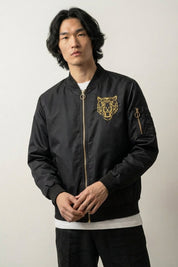 Cazadora bomber de aviador de piel Mythical Tiger vista trasera bordado poliéster cazadora souvenir sukajan streetwear japonés Ropa Japonesa