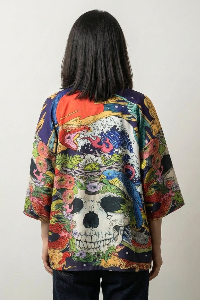 Kimono de calavera Zugaikotsu vista trasera negro calavera flores koi dragón streetwear japonés Ropa Japonesa