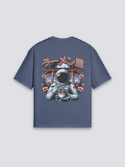 Camiseta astronauta ramen torii azul marino estampado japonés oversize
