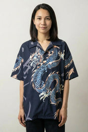 Camisa japonesa de dragón Ryu-jin azul marino estampado de dragón blanco cuello camisero mangas cortas streetwear japonés Ropa Japonesa