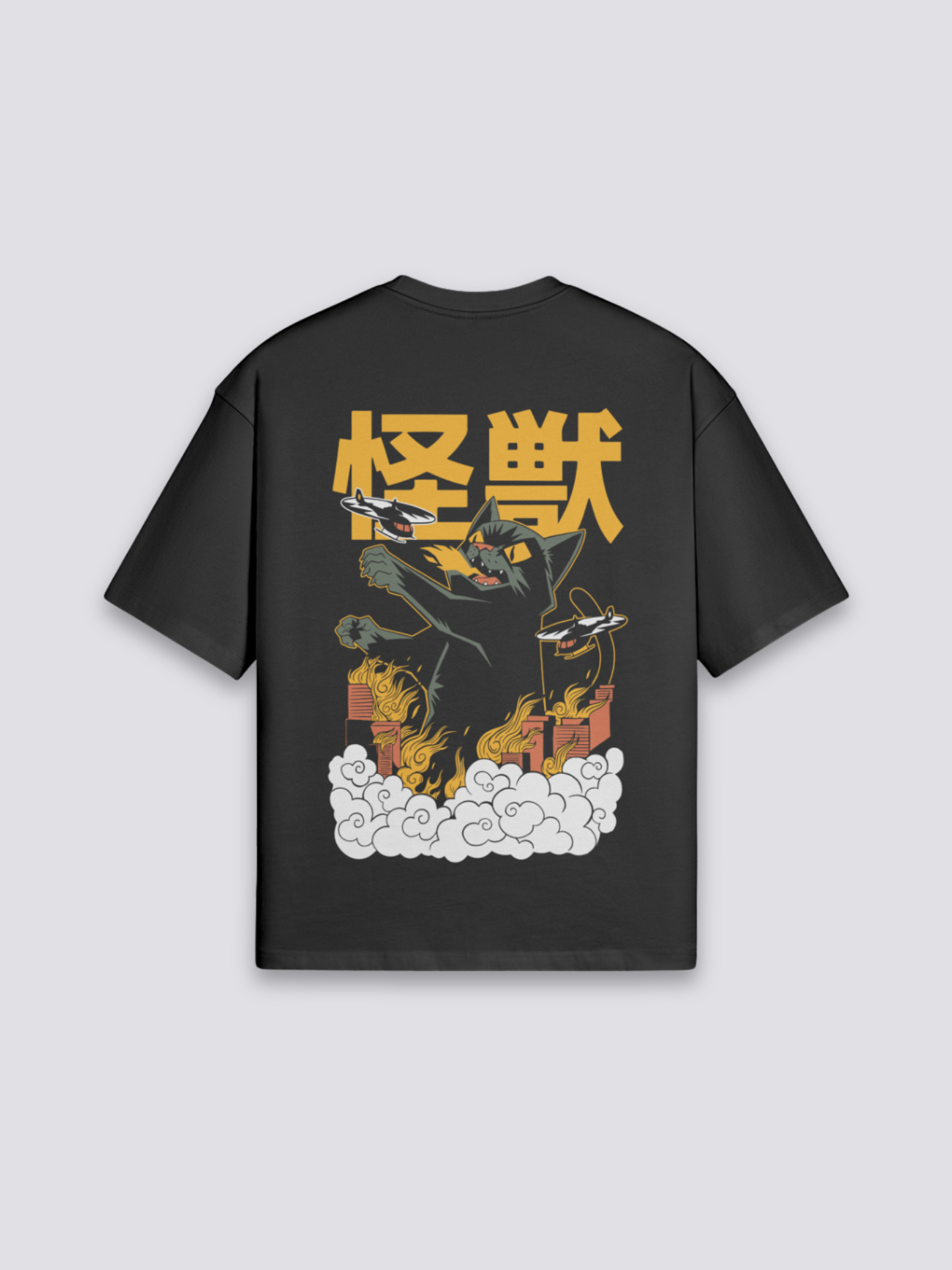 Camiseta kanji kaijū nubes estampado japonés oversize