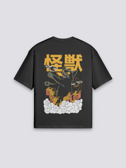 Camiseta kanji kaijū nubes estampado japonés oversize