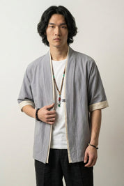 Chaqueta de estilo japonés hombre Grey Hideki gris de algodón con ribete blanco mangas cortas cuello en V estilo streetwear japonés Ropa Japonesa