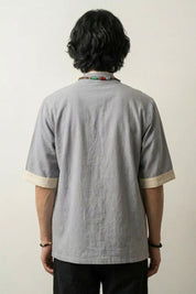 Chaqueta de estilo japonés hombre Grey Hideki gris vista trasera de algodón mangas cortas streetwear japonés Ropa Japonesa