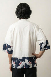 Chaqueta japonesa hombre Hisashi blanca vista trasera paneles con grullas tsuru streetwear japonés Ropa Japonesa