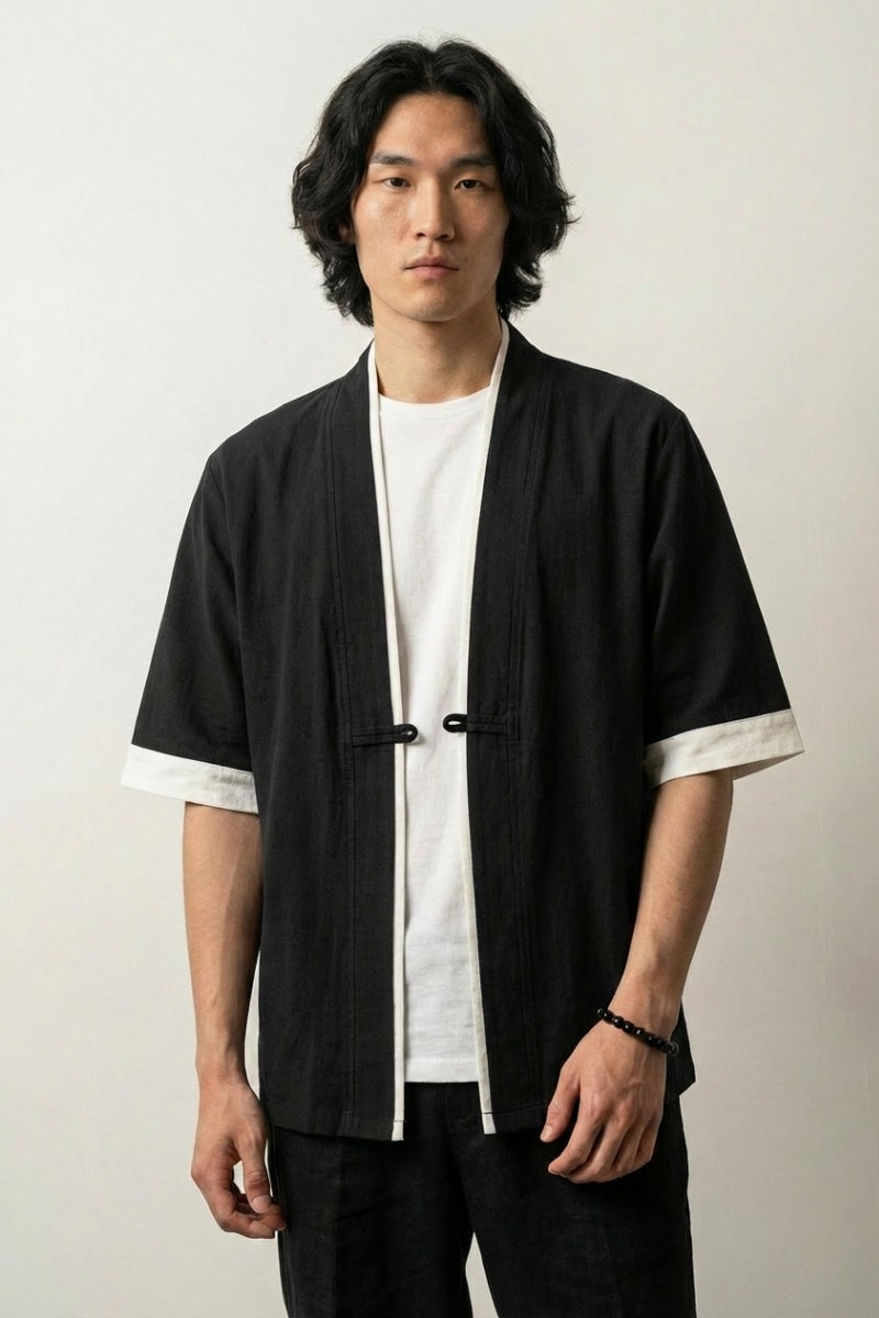 Chaqueta kimono hombre Hideki negra de algodón con ribete blanco mangas cortas cuello en V estilo streetwear japonés Ropa Japonesa