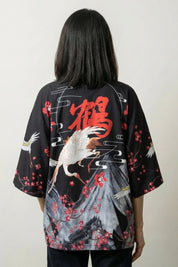 Chaqueta kimono ligera Edo negra vista trasera grulla sakura mangas tres cuartos streetwear japonés Ropa Japonesa