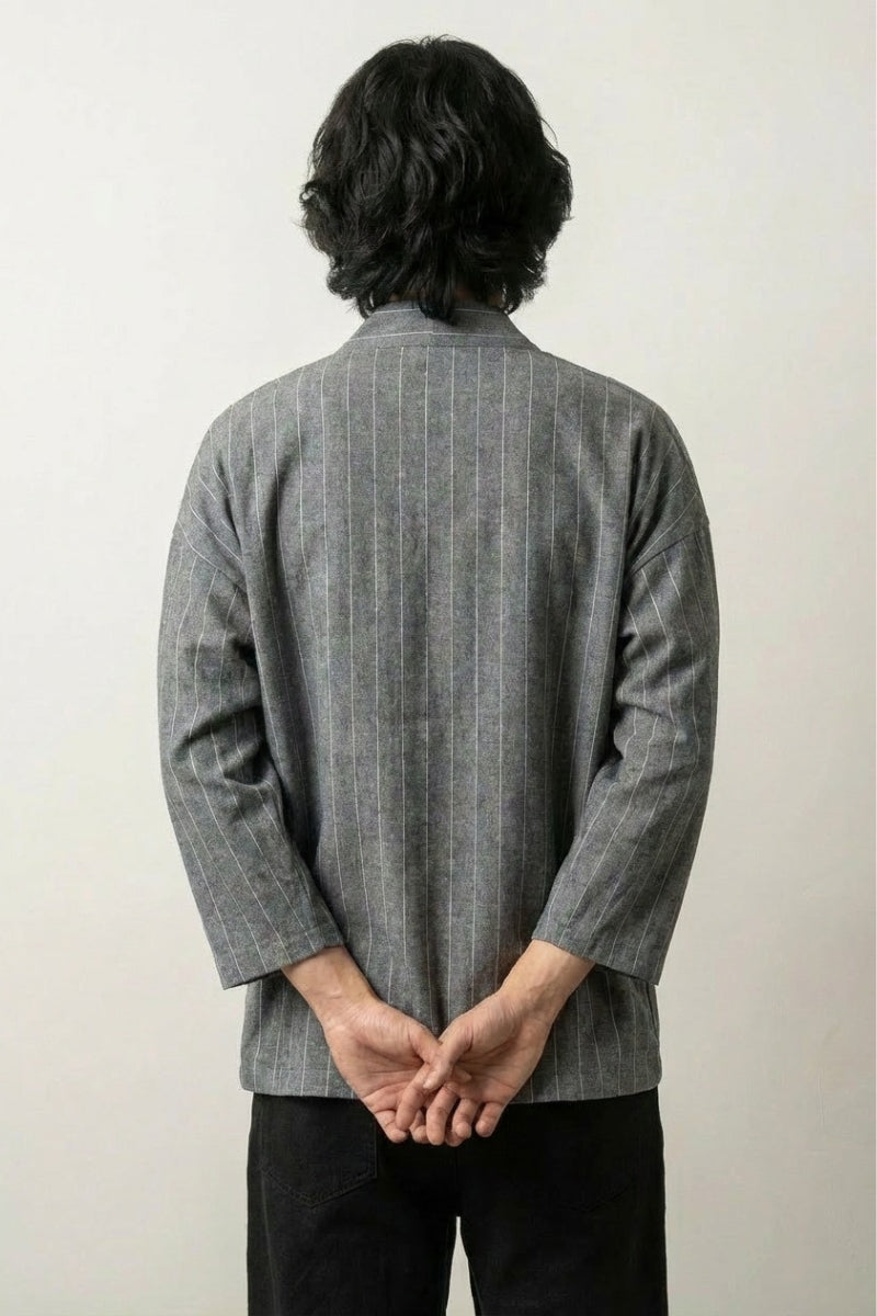 Chaqueta kimono Takao gris vista trasera rayas verticales de algodón lino talla grande streetwear japonés Ropa Japonesa