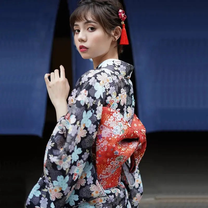 Cinturón obi de mujer Shôchikubai rojo vivo con motivos florales tejidos Ropa Japonesa