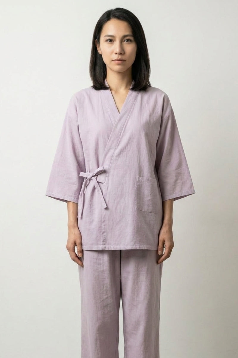 Conjunto pijama japonés lavanda Fujikiri algodón corte samue cruzado cuello V mangas tres cuartos pantalón recto Ropa Japonesa