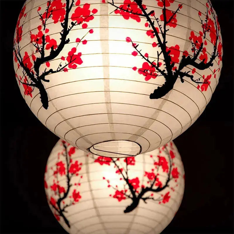 Farol japonés esférico maru-chōchin con ciruelos rojos kōbai en papel washi Ropa Japonesa