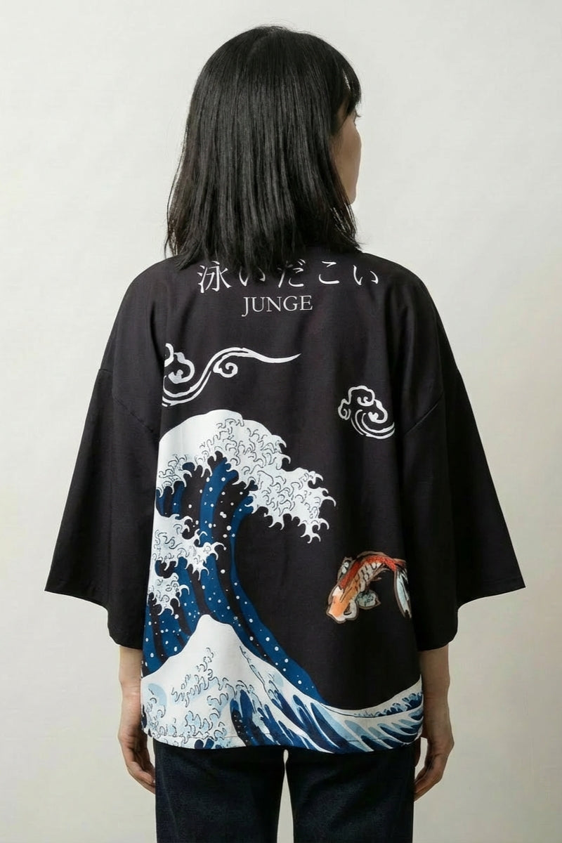 Kimono gran ola de Kanagawa negro vista trasera gran ola Hokusai carpa koi mangas tres cuartos streetwear japonés Ropa Japonesa