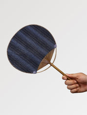 Abanico japonés uchiwa redondo Shoji en papel negro y mango de bambú Ropa Japonesa