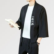 Chaqueta con escritura japonesa