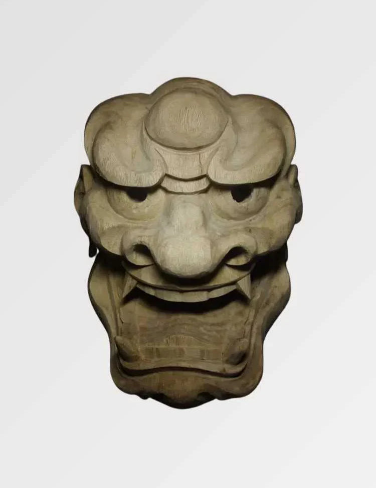 Máscara de estilo japonés