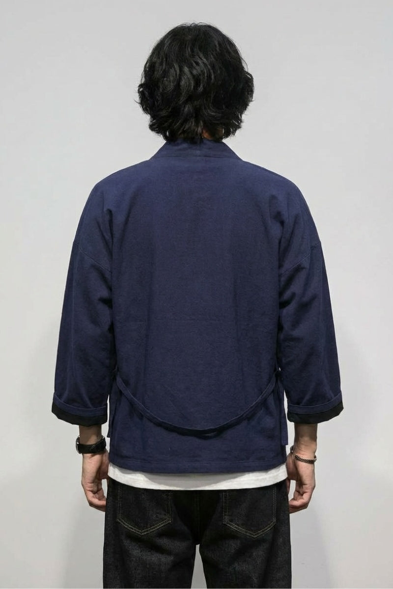 Kimono azul de hombre Yuudai marino vista trasera de algodón haori mangas tres cuartos streetwear japonés Ropa Japonesa