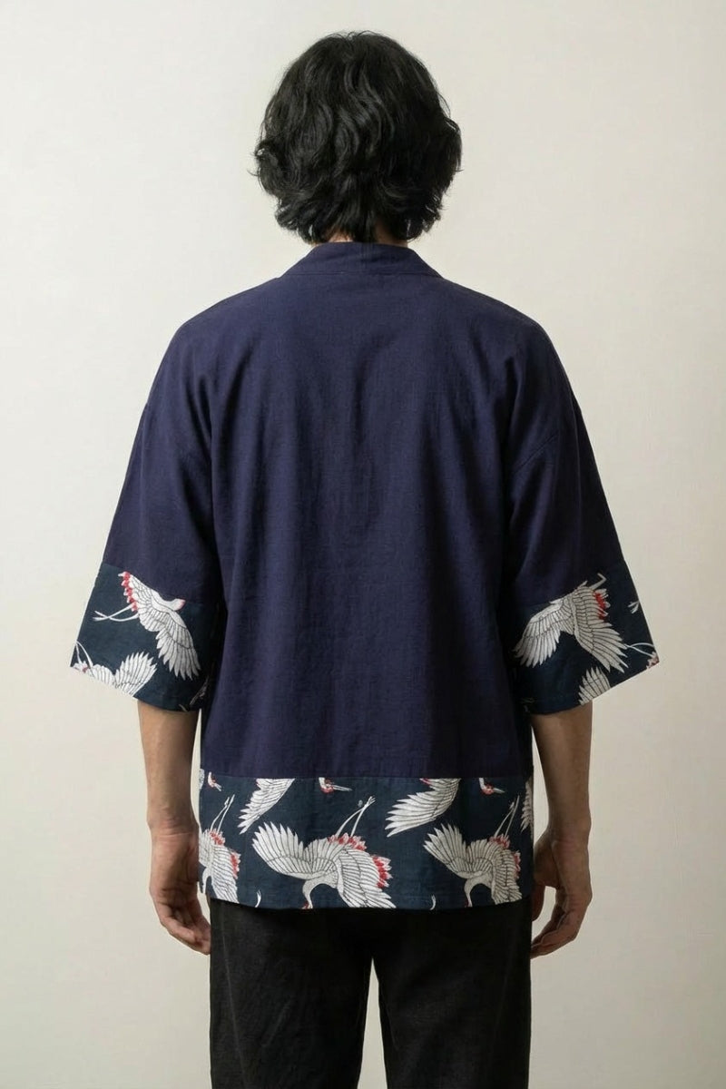 Cárdigan estilo kimono hombre Hisashi azul marino vista trasera paneles con grullas tsuru streetwear japonés Ropa Japonesa