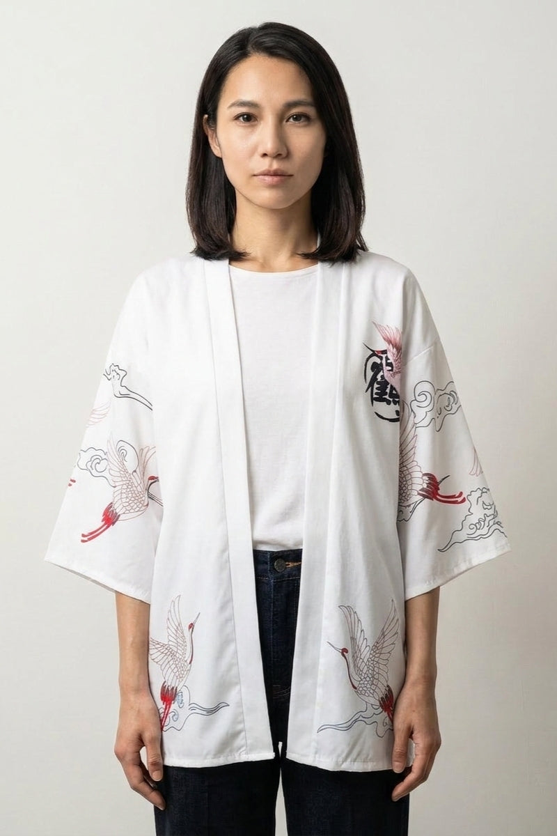 Chaqueta kimono para mujer Haruko blanca estampado de grullas rosadas y nubes corte abierto streetwear japonés Ropa Japonesa