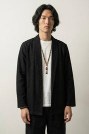 Traje kimono hombre Shigeru negro largo cuello chal corte entallado mangas largas estilo streetwear japonés Ropa Japonesa