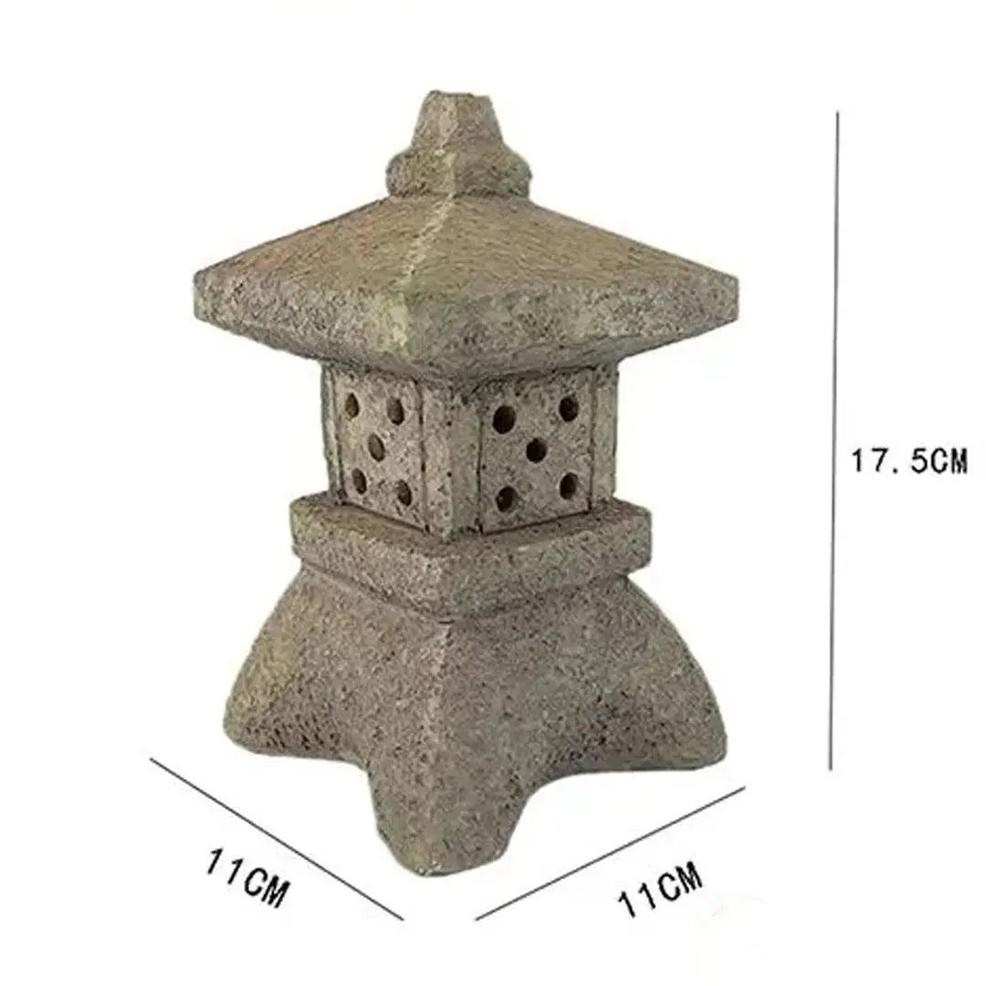 Linterna japonesa antigua tōrō de piedra beige rosada de textura bruta wabi-sabi Ropa Japonesa
