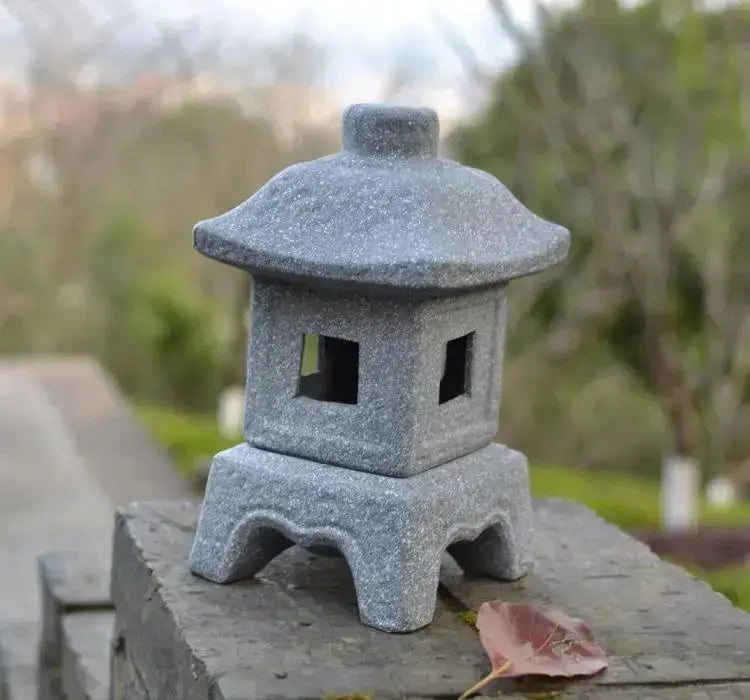 Farol japonés tōrō miniatura de piedra reconstituida para jardín zen y bonsái Ropa Japonesa