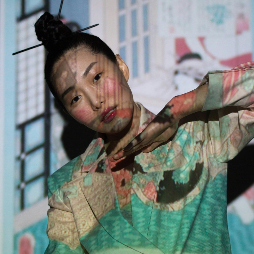 retrato-moda-japonesa-moderna-ropa-japonesa