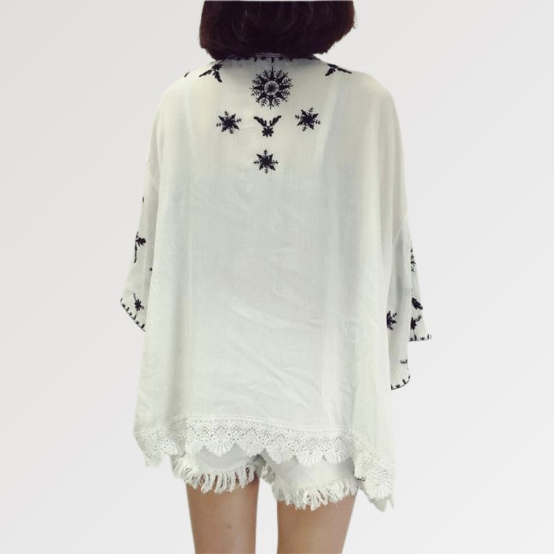 Kimono corto de encaje 'FLKD'