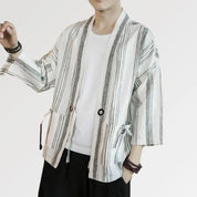 El cárdigan kimono a rayas para hombre con estampado lineal