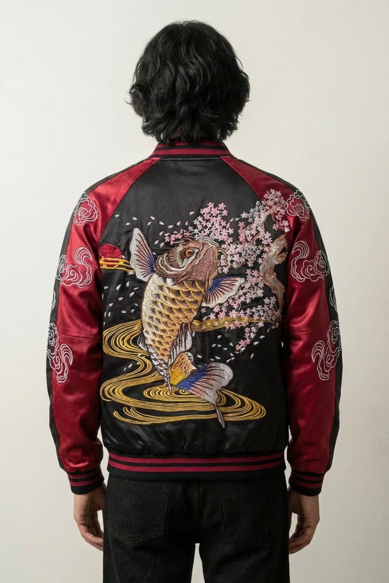 Sukajan Koi Hanami no Taki rojo, bordado en la espalda de carpas koi remontando una cascada bajo los cerezos, cazadora souvenir japonesa - Ropa Japonesa