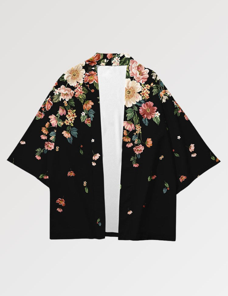 Elegante yukata haori decorado con diferentes flores en un color sobrio